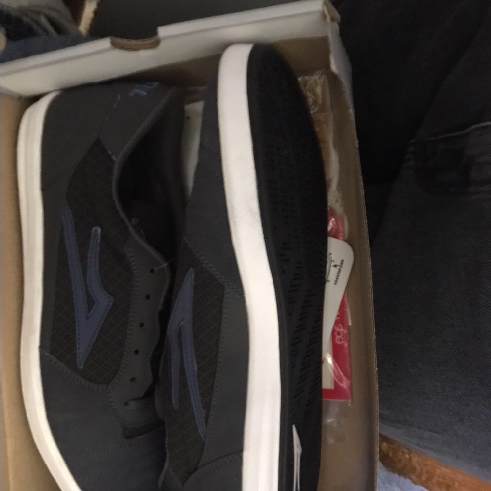 Lakai girl collab